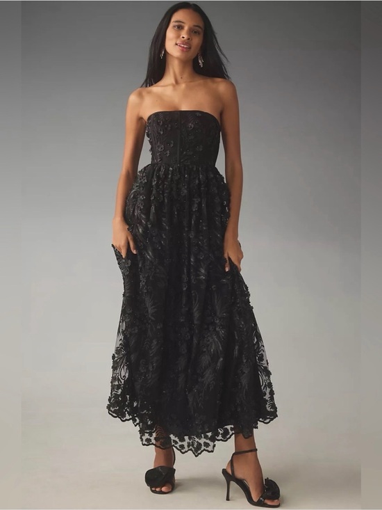 Payal Jain Design Dresses & Skirts - NWT Payal Jain X Anthropologie Strapless
3D Floral Beaded Lace Maxi Dress